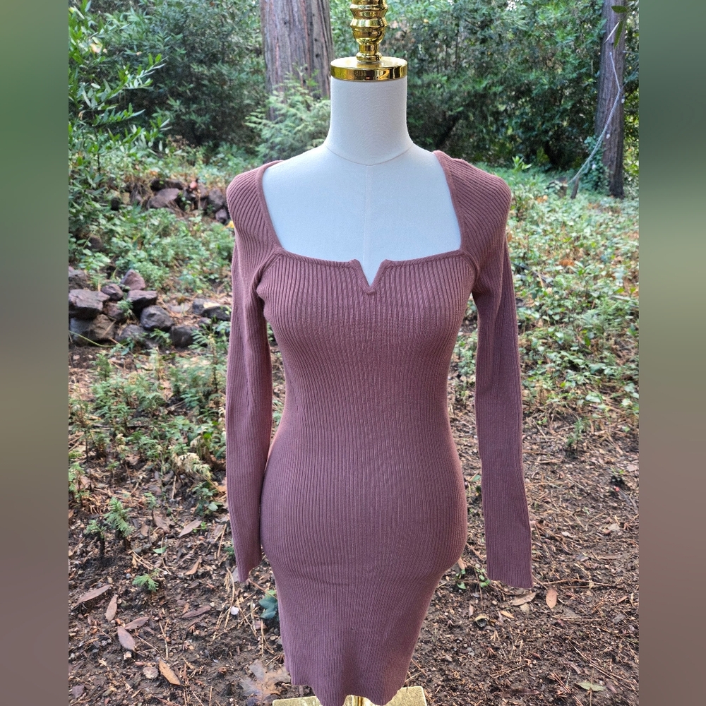 Abercrombie And Fitch Elegant Pink Ribbed Knit Dress - Picture 1 of 5